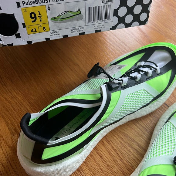 New ADIDAS Stella McCartney PulseBOOST HD Women‘s Size 9.5 White/Green Running - Picture 6 of 6